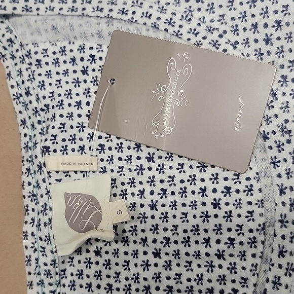 Anthropologie Lilka Size S, White with Navy Blue Motif Pattern Top NEW w/ Tags! - Picture 11 of 12